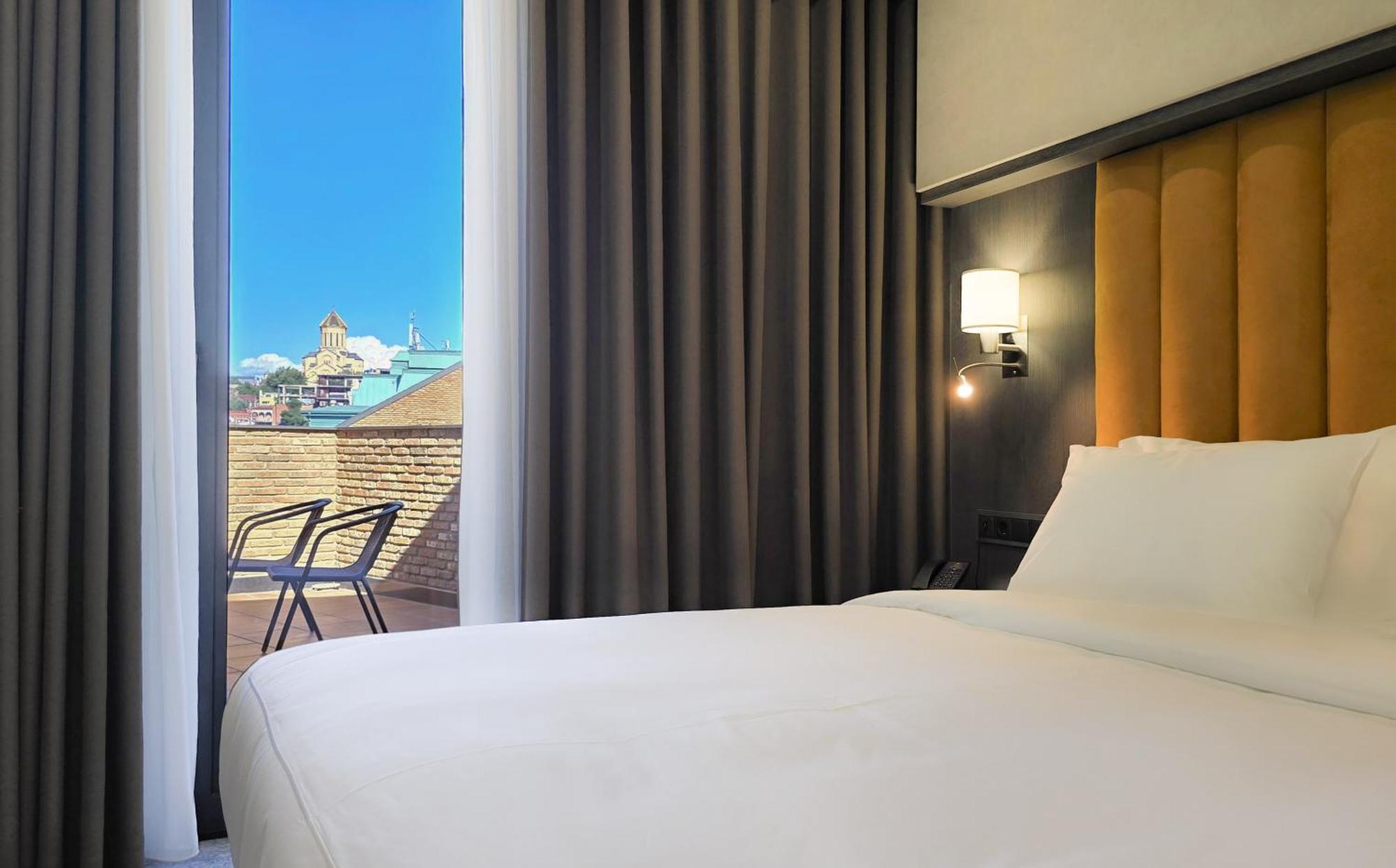 Griffin Hotel Тбилиси Екстериор снимка